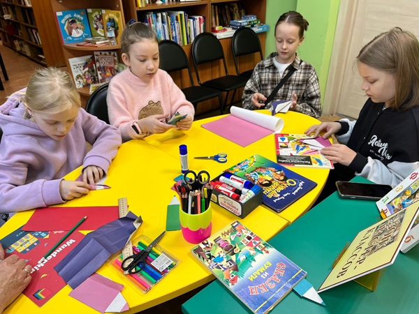 Подарки для книжек от девчонок и мальчишек