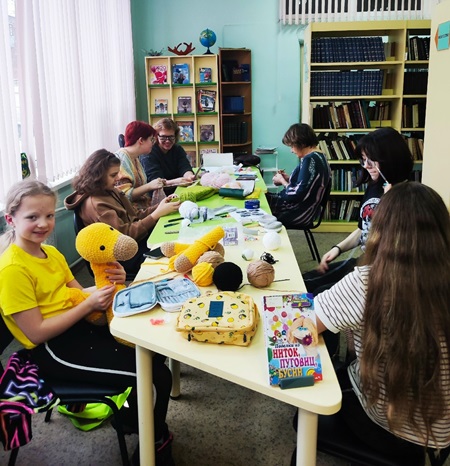 Нитки, пуговицы, бусы...