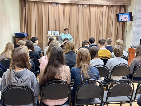 Константин Симонов: журналист, писатель, фронтовик