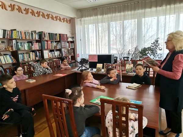 Мы о войне стихами говорим