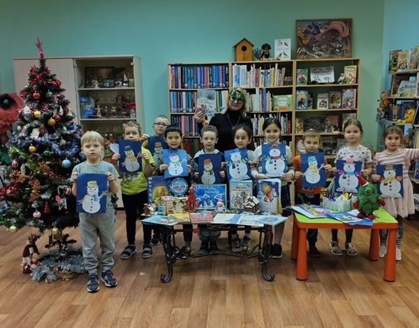 Зимние забавы с книгой