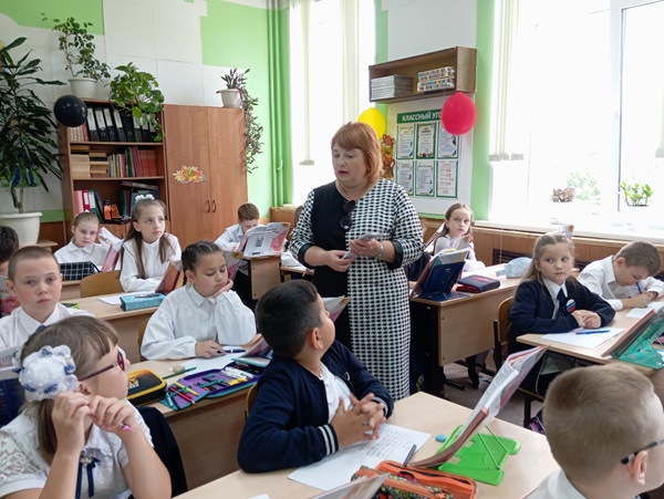 В добрый путь, ученики и учителя!