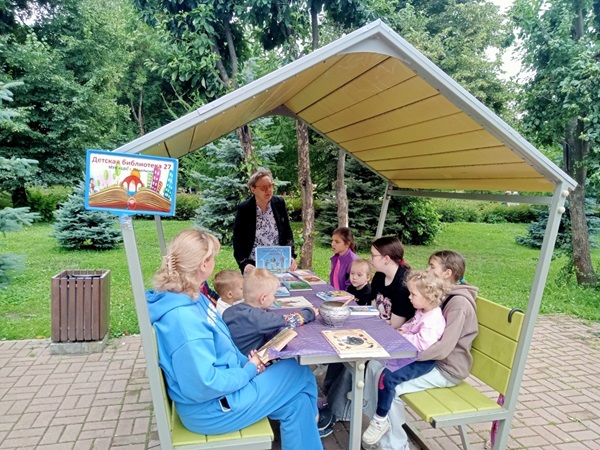 Каково в дому, таково и самому