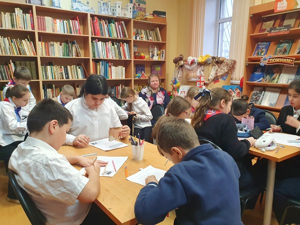 Героев своей страны надо знать в лицо