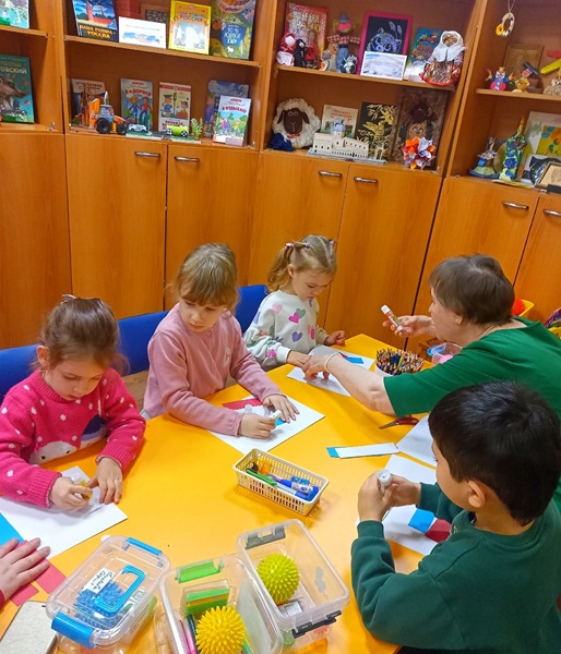 Развивающие занятия по мелкой моторике